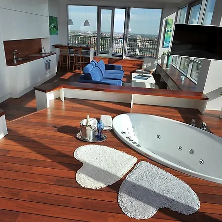 Blue Sky 20 Floor كلابيدا