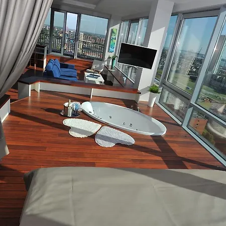 Blue Sky 20 Floor كلابيدا